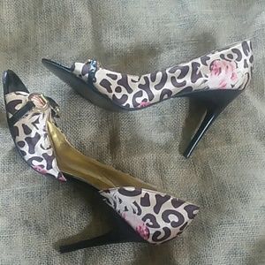 Carlos Santana Floral and Leopard Heels